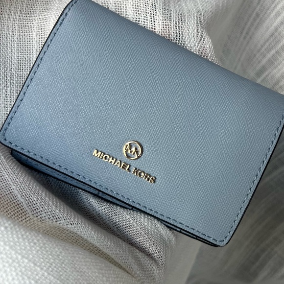Michael Kors Handbags - NWT Michael Kors JET SET CHARM Flap ID Card Case slim Wallet pale blue gift idea